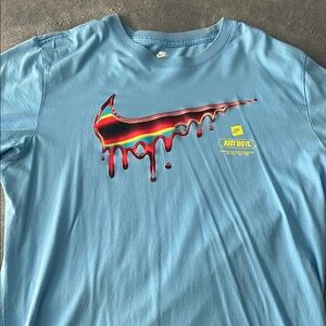 Nike Men's Blue Graphic T-Shirt